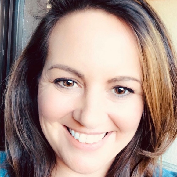 Meet your Posher, Alison - Picture 4 of 15